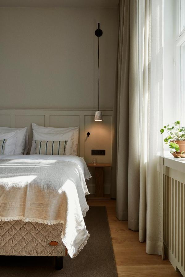 Runo Hotel Porvoo Exterior foto A pendant light